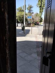 Lloguer Local Comercial a El Plantinar - Avda. La Paz - El Juncal. Se alquila local en nervión