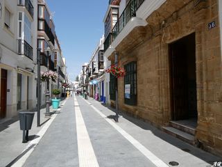 Locale commerciale in Centro - La Costilla. Local en venta en rota