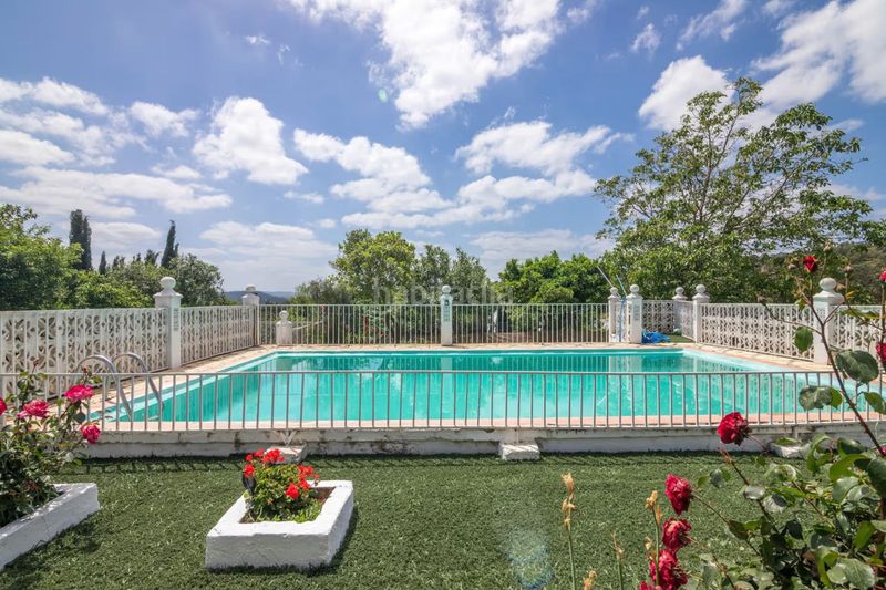 Foto 5647f420-9807-4308-830a-075bedb3ea73. Xalet amb xemeneia piscina a Aroche