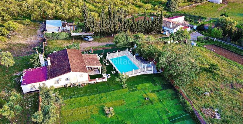 Foto 5d5c621a-2f8a-43a3-9ac8-76414c998487. Xalet amb xemeneia piscina a Aroche