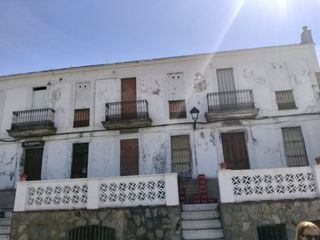 Casa adossada a Calle roman talero 34. Magnifica casa_edificio en venta en jabugo- repilado  para refor