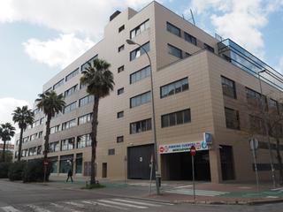 Location Bureau  Doctor gonzález caraballo. Alquiler de oficina en sevilla este , edificio portasevilla