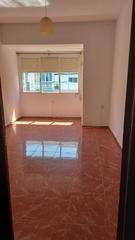 Appartement  Calle reyes católicos. Espectacular piso en reyes catolicos, a unos pasos del corte ing