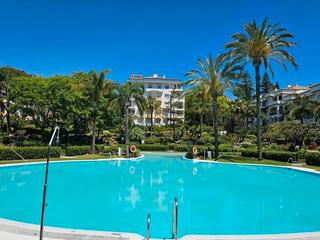Piso  Bulevar ashmawi. ? lujo y confort en la milla de oro de marbella! ?