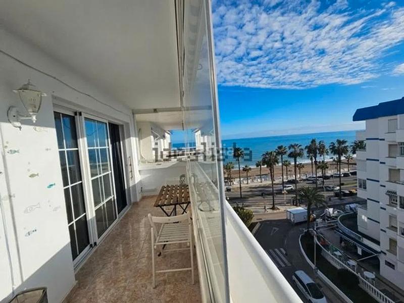 Foto 8d48779a-c13e-47fc-8ab6-3448fbf2bd88. Location appartement avec chauffage parking piscine dans Benalmádena