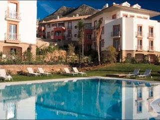 Pis  Avenida arroyo hondo. "benalmádena, piso muy completo junto el golf".