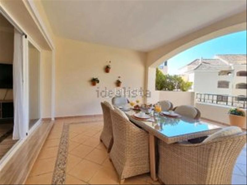 Foto 993493e8-a6f2-4bf3-bf48-4e4c7ddffcca. Piso primera linea de playa con piscina y garaje. oportunidad única! en Marbella