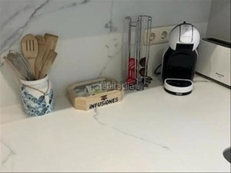 Foto 9b0fc27c-7945-4dc0-acb8-9049c275c6b1. Piso primera linea de playa con piscina y garaje. oportunidad única! en Marbella