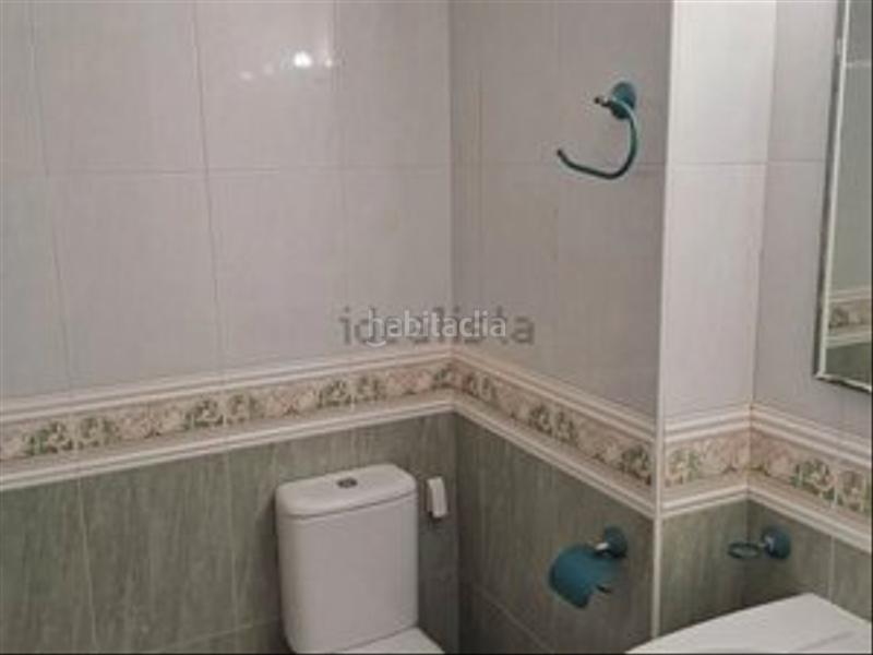 Foto 8452f1a1-6c05-4474-9ede-360b0ce0c6d7. Dúplex ? ático dúplex en venta – terraza, solárium y cerca de la playa en Fuengirola