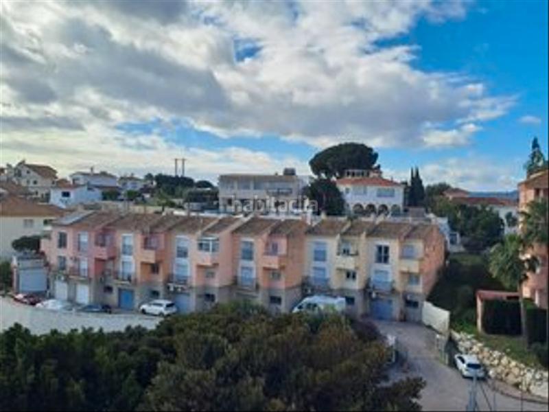 Foto d105418e-8a43-4299-8e6d-38fb60474c14. Dúplex ? ático dúplex en venta – terraza, solárium y cerca de la playa en Fuengirola