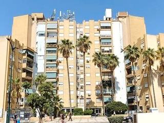 Pis  Avenida santa rosa de lima. Piso amplio y luminoso en carlos haya – ¡listo para entrar a viv