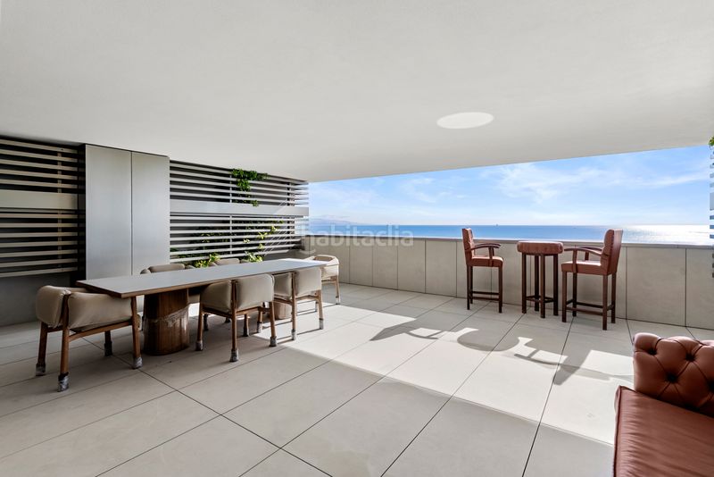 Foto 7aabde8d-1c9d-4612-a363-5f8ff1864330. Piso en calle pacífico 94 **piso exclusivo - un oasis de lujo y modernidad** en Málaga
