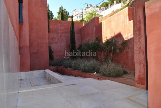 Foto 47d59827-78e2-462f-82b6-2e836639355b. Xalet amb calefacció aparcament piscina a El Atabal Málaga