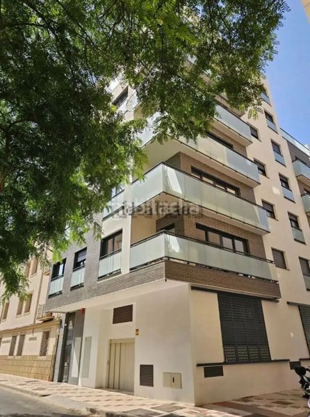 Foto 730459f3-e59f-4a10-837c-11e5ff3d561b. Rent flat in Parque Ayala - Jardín de la Abadía - Huelín Málaga