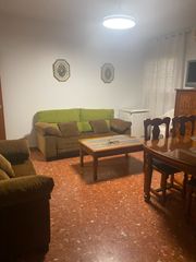 Location Appartement  Calle francisco lozano. ?? piso en alquiler para estudiantes – teatinos / universidad