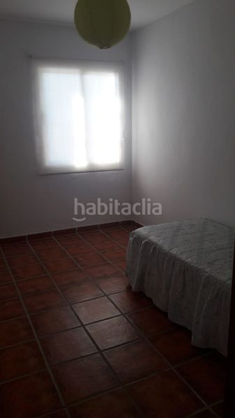 Foto aa813c80-f2a0-4f3d-ad22-e9017976689a. Masia amb xemeneia aparcament a Coín