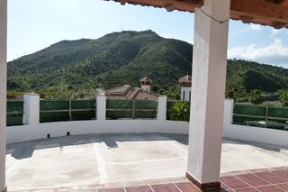 Chalet in Calle Arroyo Totalán