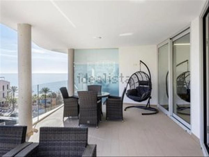 Foto 31c78d82-7676-4cad-b519-9b1a64eb80fc. Piso  de lujo, "oportunidad con piscina y garaje incluido" en Fuengirola