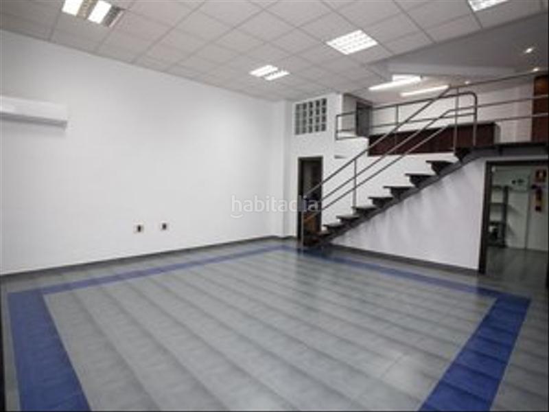 Foto a0f7230a-56bb-4b2d-9d3e-1facac1e86c8. Local comercial en Centro Alhaurín el Grande