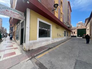 Geschäftsraum  Calle plaza de toros vieja. Local a la venta en la zona de perchel sur, muy cerca de la esta
