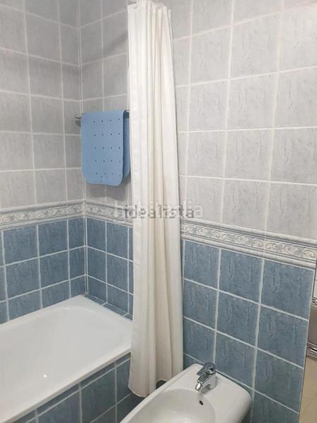 Foto 2f226f89-b635-46e7-a145-4d14da8ec17e. Piso ¡oportunidad, amplio piso con terraza, garaje y piscina ! en Benalmádena