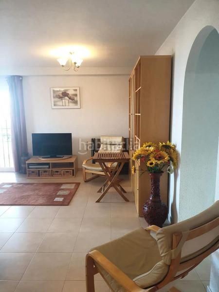 Foto 5e770972-138b-45f8-a486-408a69654875. Piso ¡oportunidad, amplio piso con terraza, garaje y piscina ! en Benalmádena