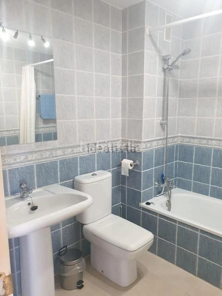 Foto 835f9cb2-076b-43fe-b1b5-2e9eae5434ac. Piso ¡oportunidad, amplio piso con terraza, garaje y piscina ! en Benalmádena
