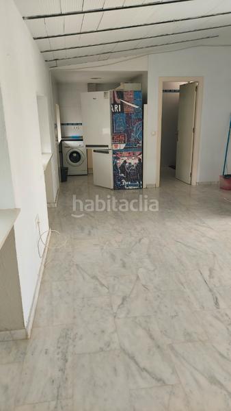 Foto 16f23bea-4cd0-43c1-ba23-811bd169fbb9. Rent studio in San Bartolomé Sevilla