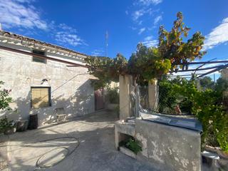 Casa a Moratalla. Panorámicas de ensueño y alma rural tu refugio entre almendros y