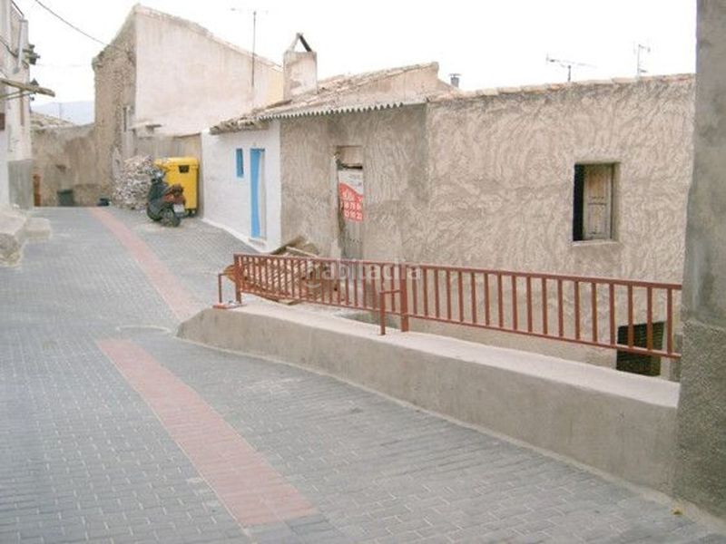 Foto b908aa08-e3f3-4318-9b07-7fe2870f9ce9. Local comercial a Moratalla