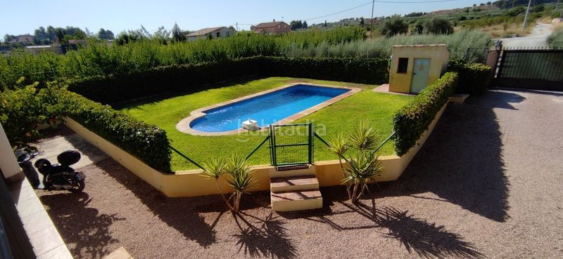 Foto 4f4d1a27-16ae-4446-ae84-73c65cdd00e3. Xalet amb aparcament piscina a Moratalla