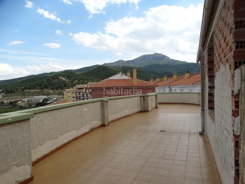 Foto 0df1ee4f-0b9a-46dc-9795-2916b5fb10f6. Edifici a Moratalla