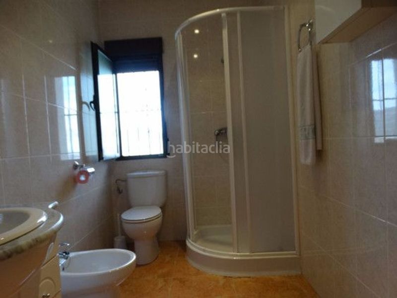 Foto e6eea43d-8295-4b4e-9aa8-cd6c96204e24. Xalet amb piscina a Moratalla