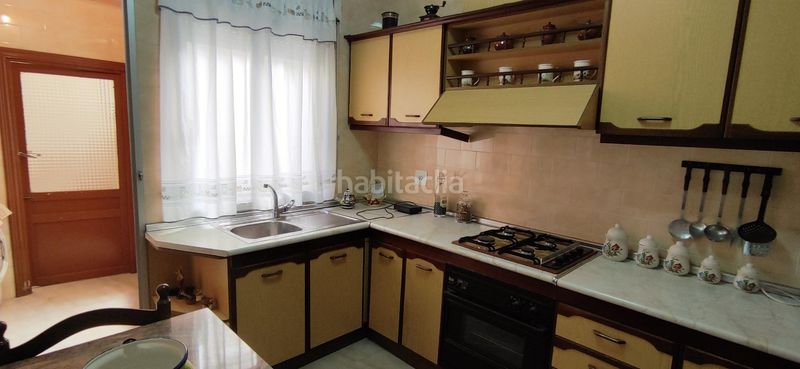 Foto f97d3664-c6e6-435c-ac0f-01a0dd615607. Casa aparellada amb aparcament a Moratalla