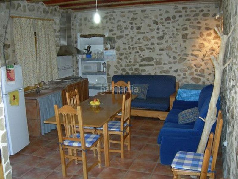 Foto 2b9e6fcd-39a1-4b0d-9106-7c2bd6085f92. Casa amb piscina a Moratalla