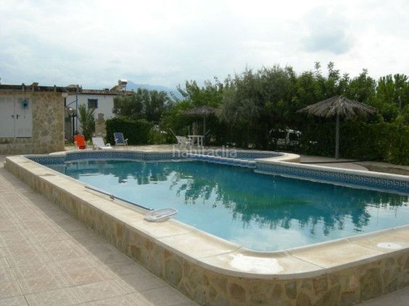 Foto 30e4fc24-fc3a-4e11-ad19-e24b474424a3. Casa amb piscina a Moratalla