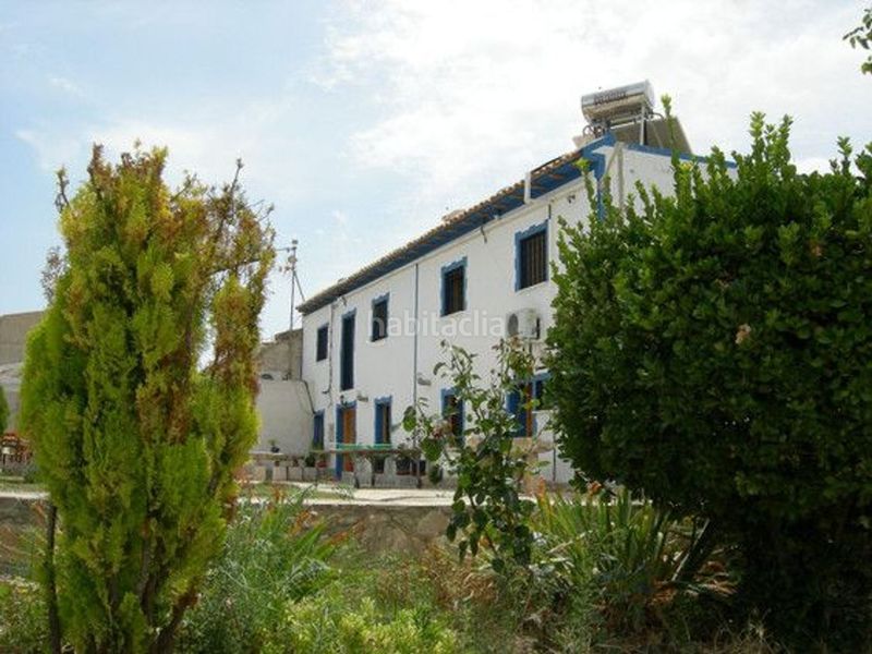 Foto 6c71d441-03d9-4c2d-8db9-178bb22c548b. Casa amb piscina a Moratalla