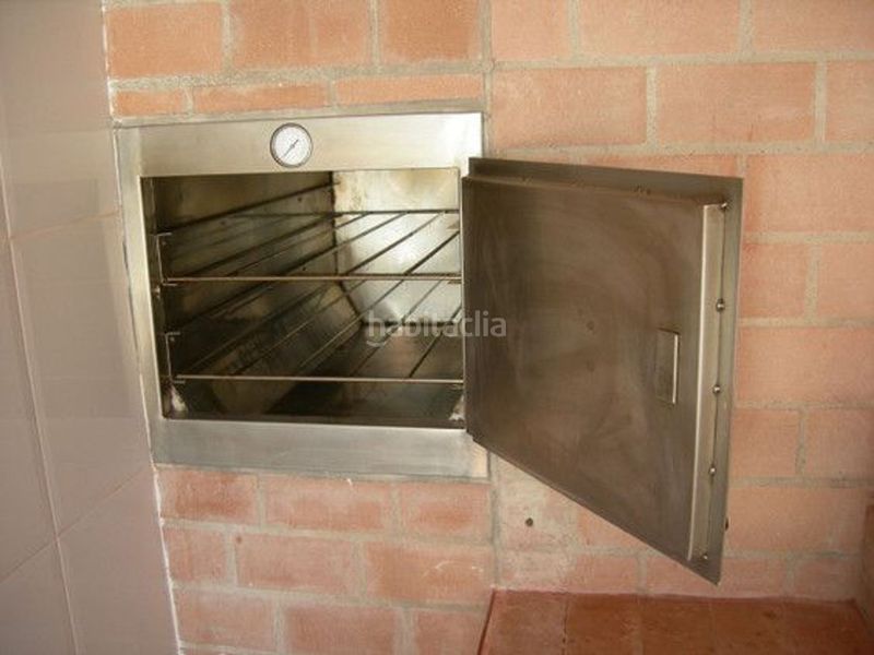 Foto e66762ff-7cb6-4525-bf52-954416326b74. Casa amb piscina a Moratalla