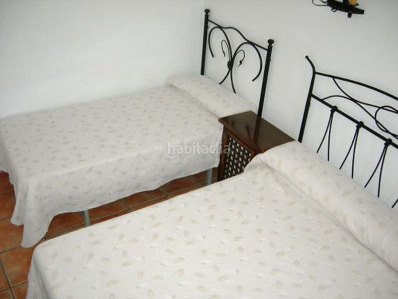 Foto f27594c5-821b-491e-9502-6bb67e1bfe62. Casa amb piscina a Moratalla