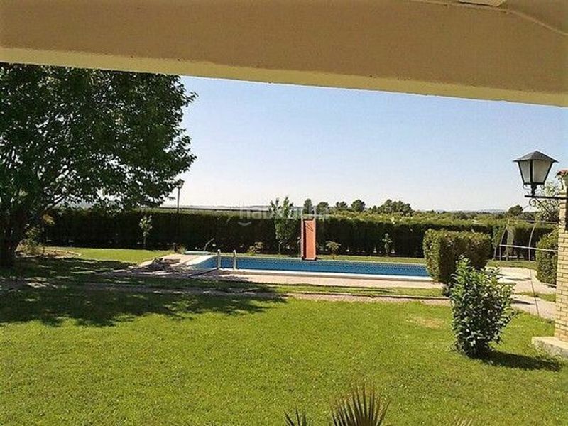 Foto 663f9ea1-f7f5-4347-bdf2-4a186ca13665. Xalet amb piscina a Moratalla