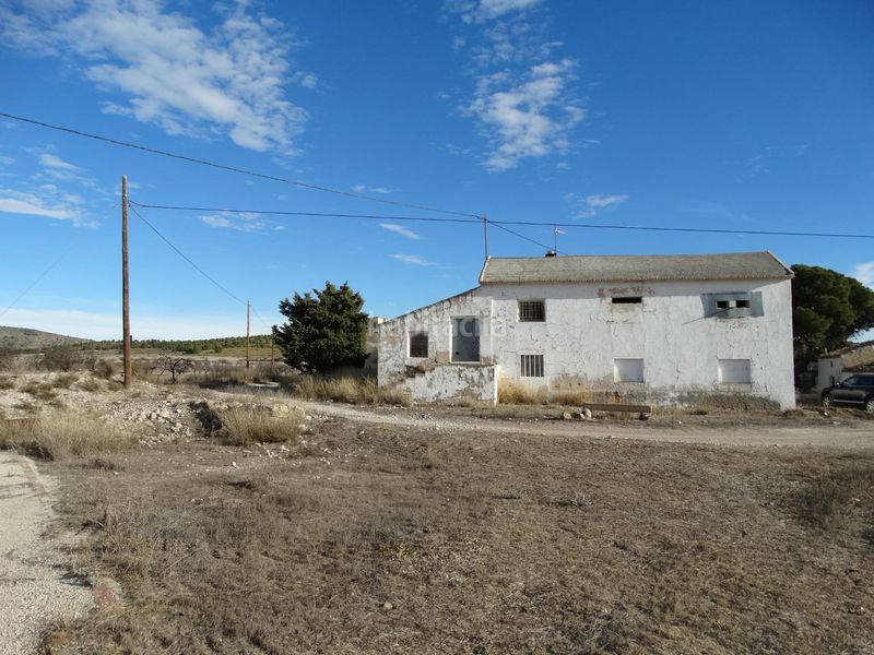 Foto b9775bff-6ce8-439f-8df7-3b1d974351c7. Terreny residencial a Moratalla