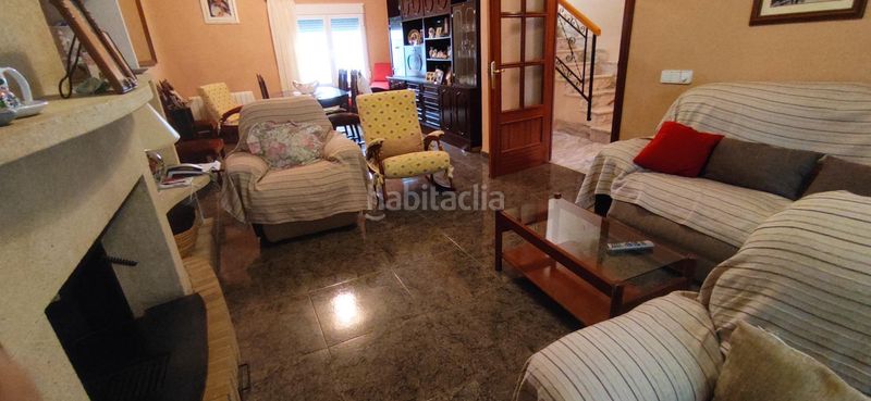 Foto b256bd88-ba1e-4108-9a09-6eca8c68f00d. Casa aparellada a Moratalla