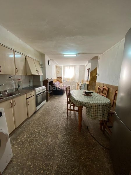 Foto f48b0da2-e95a-4bc2-9777-2aa4ac323087. Masia a Moratalla