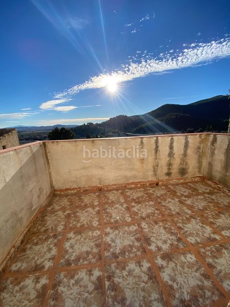 Foto 39ea0e4f-12e2-4d87-a301-22c00dfa1137. Casa adossada amb aparcament a Moratalla