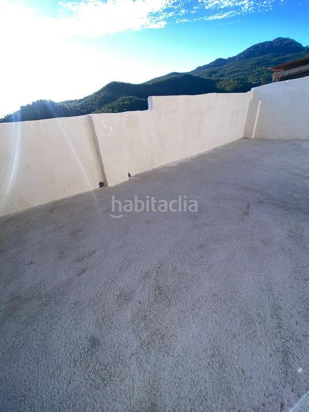 Foto 85fcfe32-bad9-4009-9880-57b44e5444ba. Casa adossada amb aparcament a Moratalla