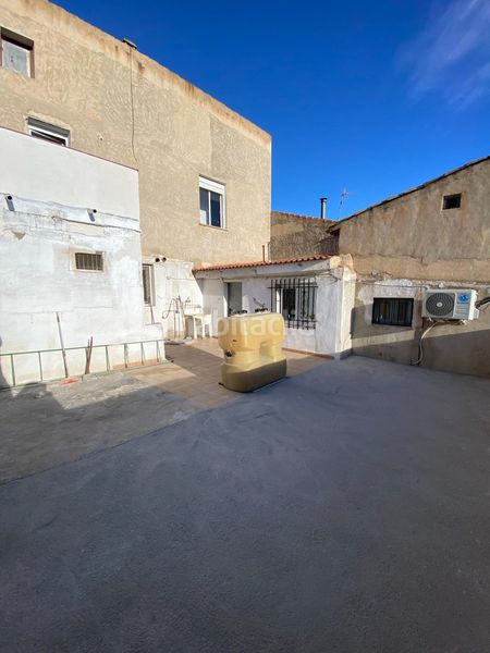 Foto ea963f67-1604-4d86-8cec-1c7b40cd31ee. Casa adossada amb aparcament a Moratalla