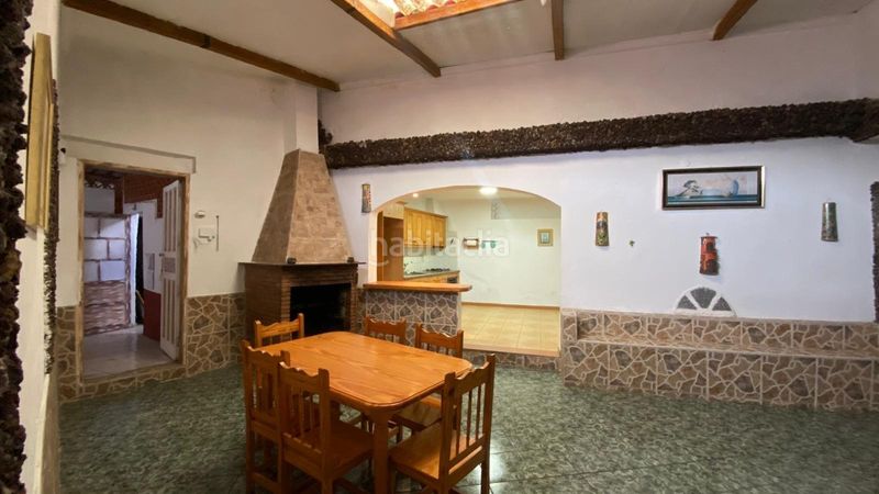 Foto 58c2b208-8f04-48a2-8b47-b7f2a58e168e. Casa amb aparcament a Guancha (La)