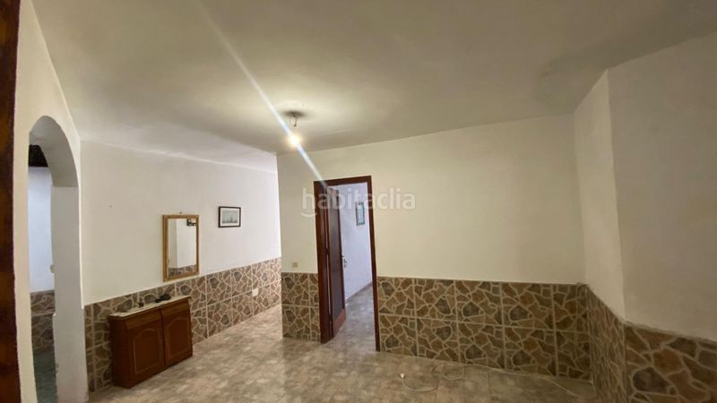 Foto f02e58fc-30f5-4225-8474-d5b2c56e58e0. Casa amb aparcament a Guancha (La)