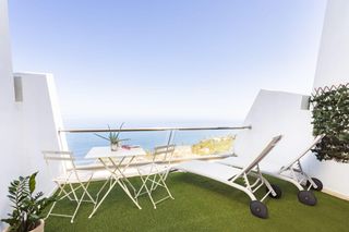 Rent Apartment in Berlin. Espectacular apartamento moderno con vistas al mar en puntillo d