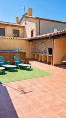 Casale in España 3. Casa reformada en villarrín de campos el refugio rural ideal en